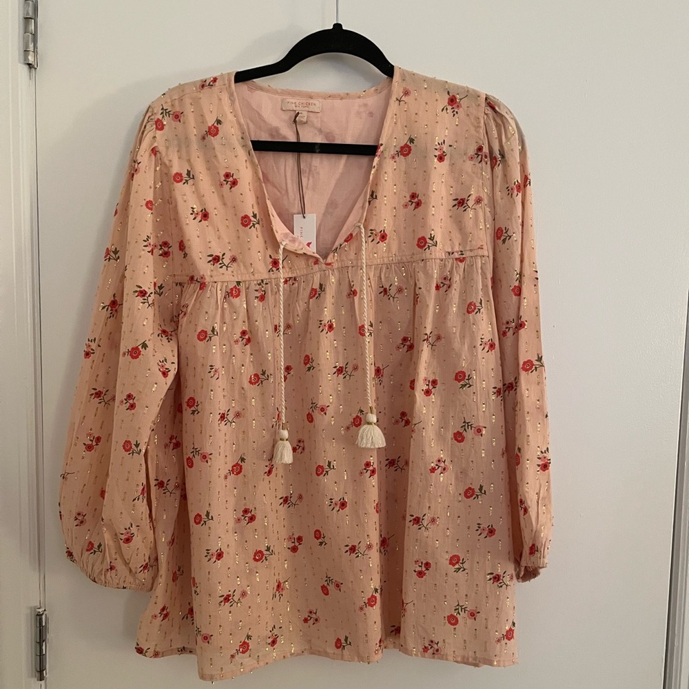 Long sleeve floral top with gold lurex